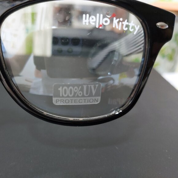 Rare Discontinued Clear HELLO KITTY UV Protection Sunglasses Black Frame - Picture 5 of 13
